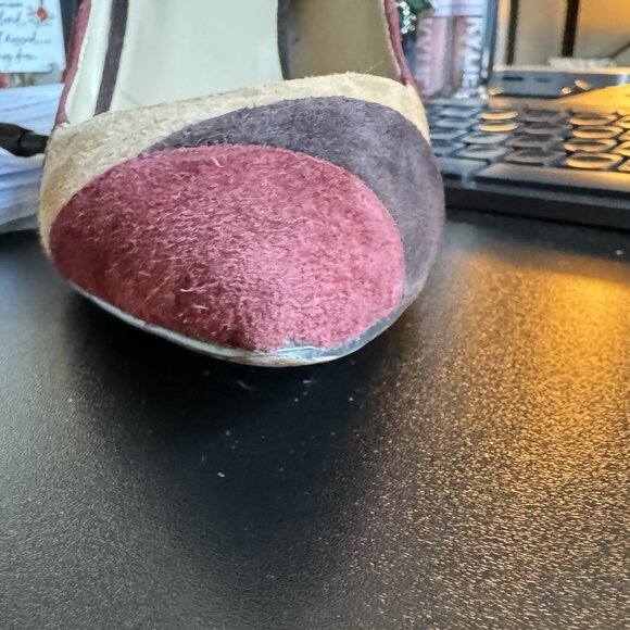 Vince Camuto color block suede heel Size 8 - Picture 10 of 16